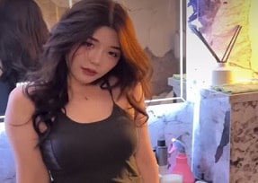 Vaga chinesa luminária em vídeos de sexo sintético